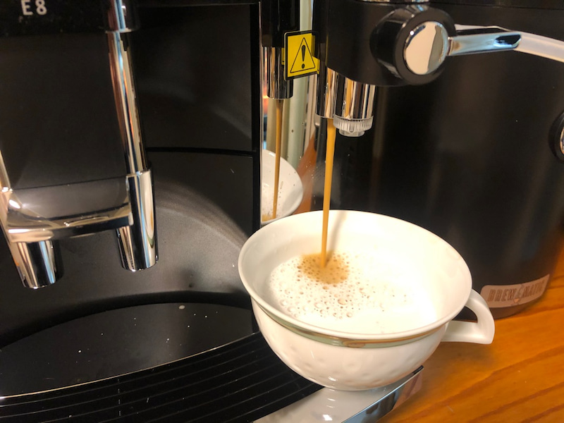 ＪＵＲＡ（ユーラ）社が誇るコンパクトコーヒーマシンで自宅で簡単おいしいコーヒーを飲みませんか？